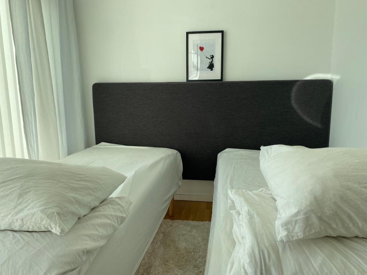 Exclusive 2 Level Etage Next To Arlanda-City Metro Stockholm Exterior photo