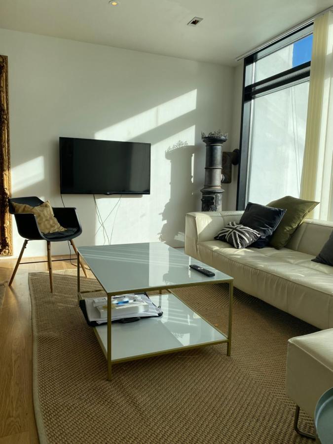Exclusive 2 Level Etage Next To Arlanda-City Metro Stockholm Exterior photo
