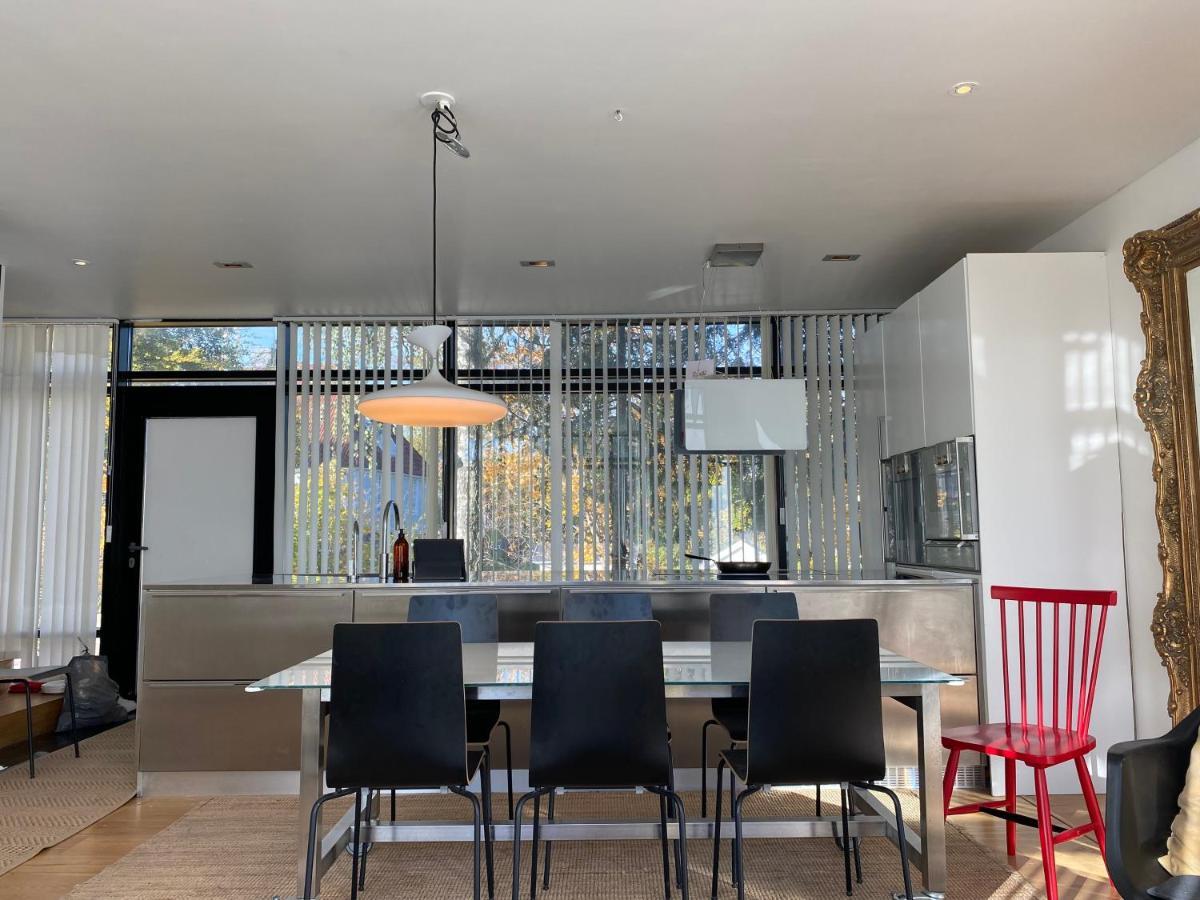 Exclusive 2 Level Etage Next To Arlanda-City Metro Stockholm Exterior photo